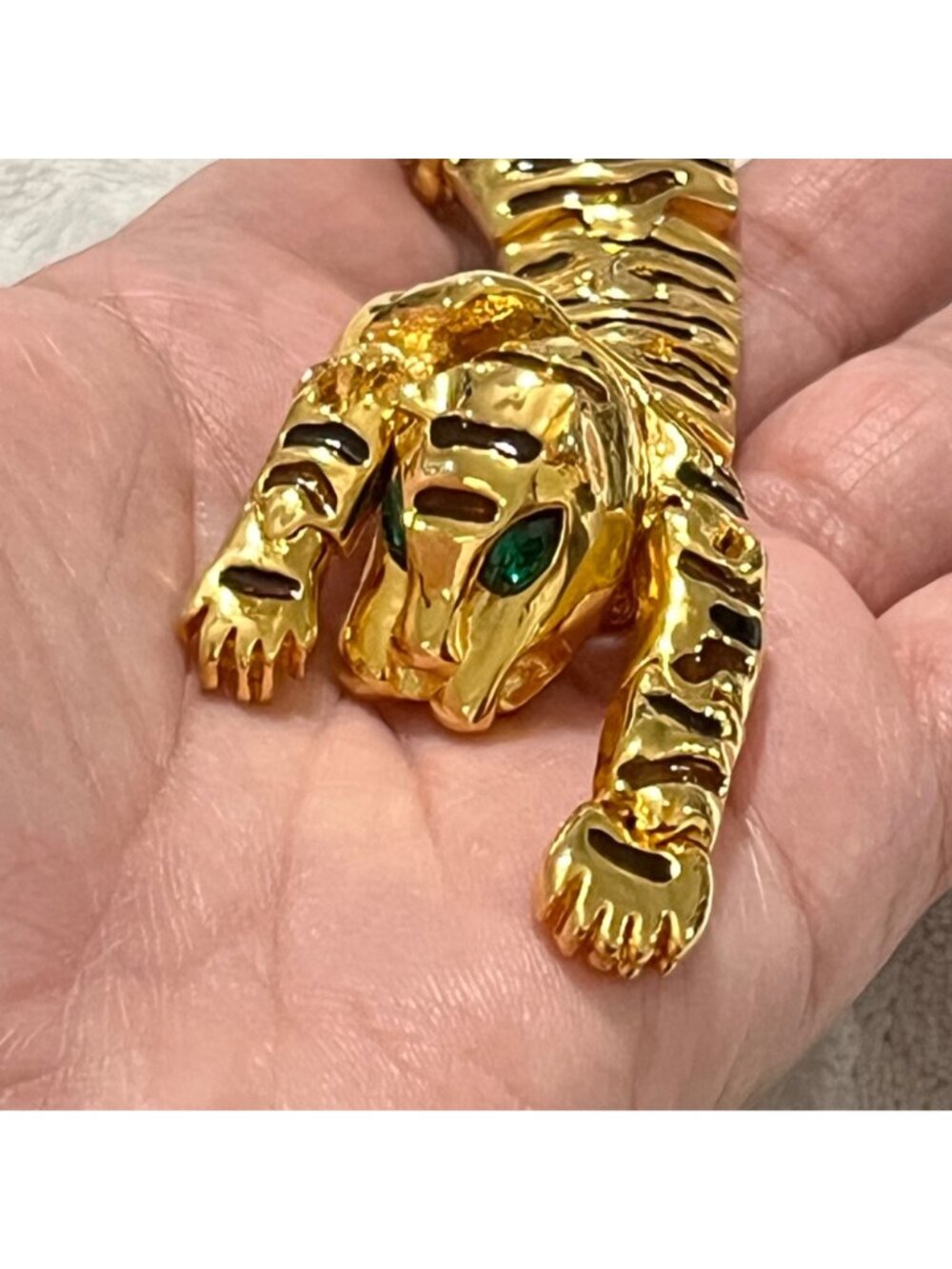 Vintage Articulated Tiger Brooch Gold Tone Rhinestone Eyes 8.75 Inches - Picture 13 of 13